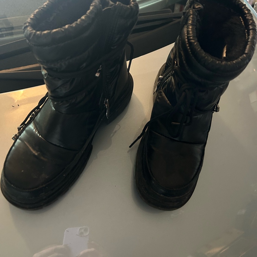 Artica by Browns - Black Winter Boots - Quilted Lace-Up Ankle Boot - Picture 2 of 6